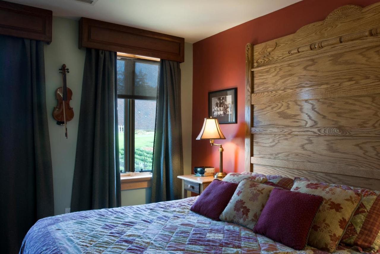 | Hotel Floyd