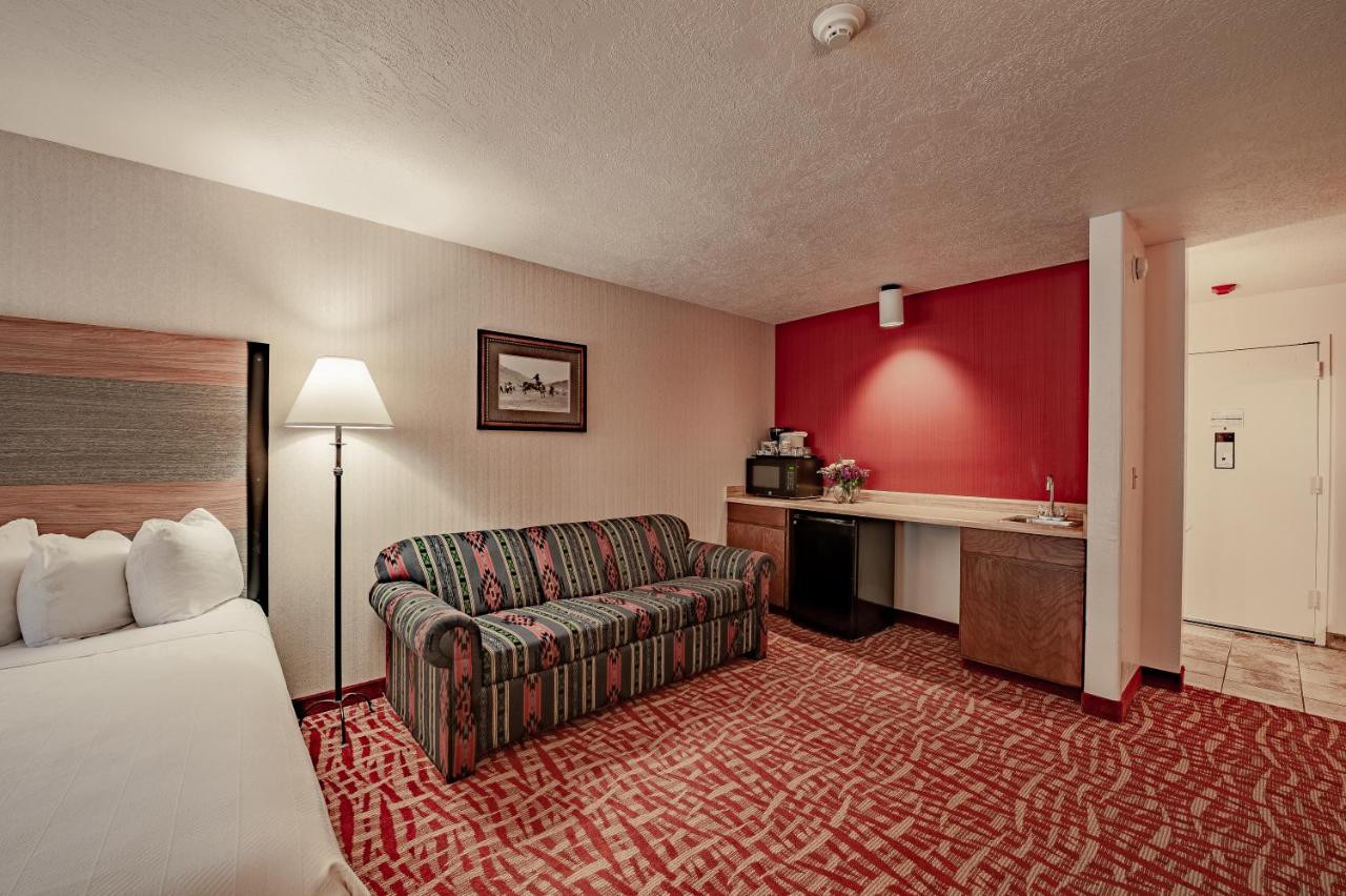 Studio Suite with Two Queen Beds at 49'er Inn & Suites