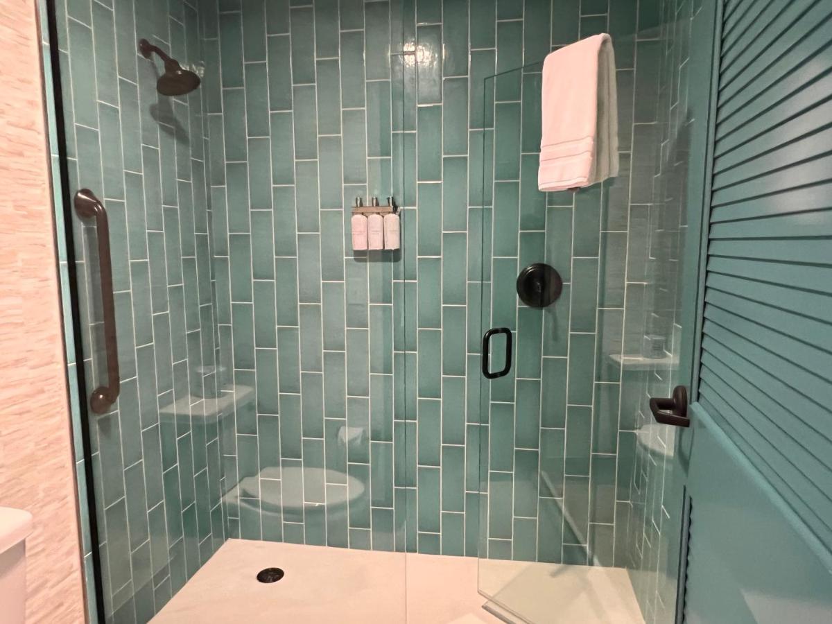 Deluxe King Room at The Lodge at Camp Margaritaville