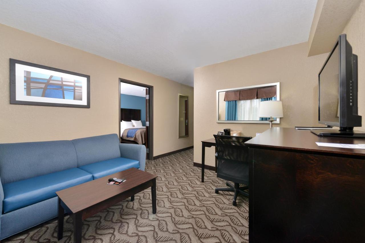 Suite with Two Queen Beds - Accessible/Non-Smoking at Comfort Inn & Suites Springfield I-55