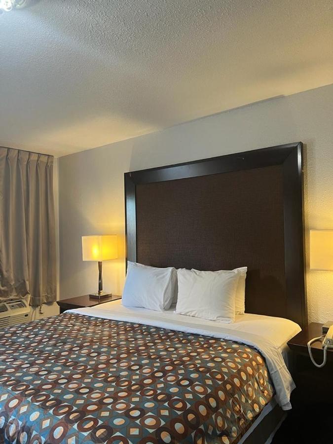  | GOLDSTAR INN MOTEL