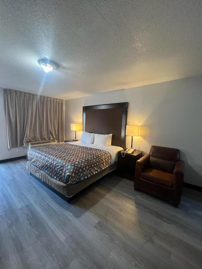  | GOLDSTAR INN MOTEL