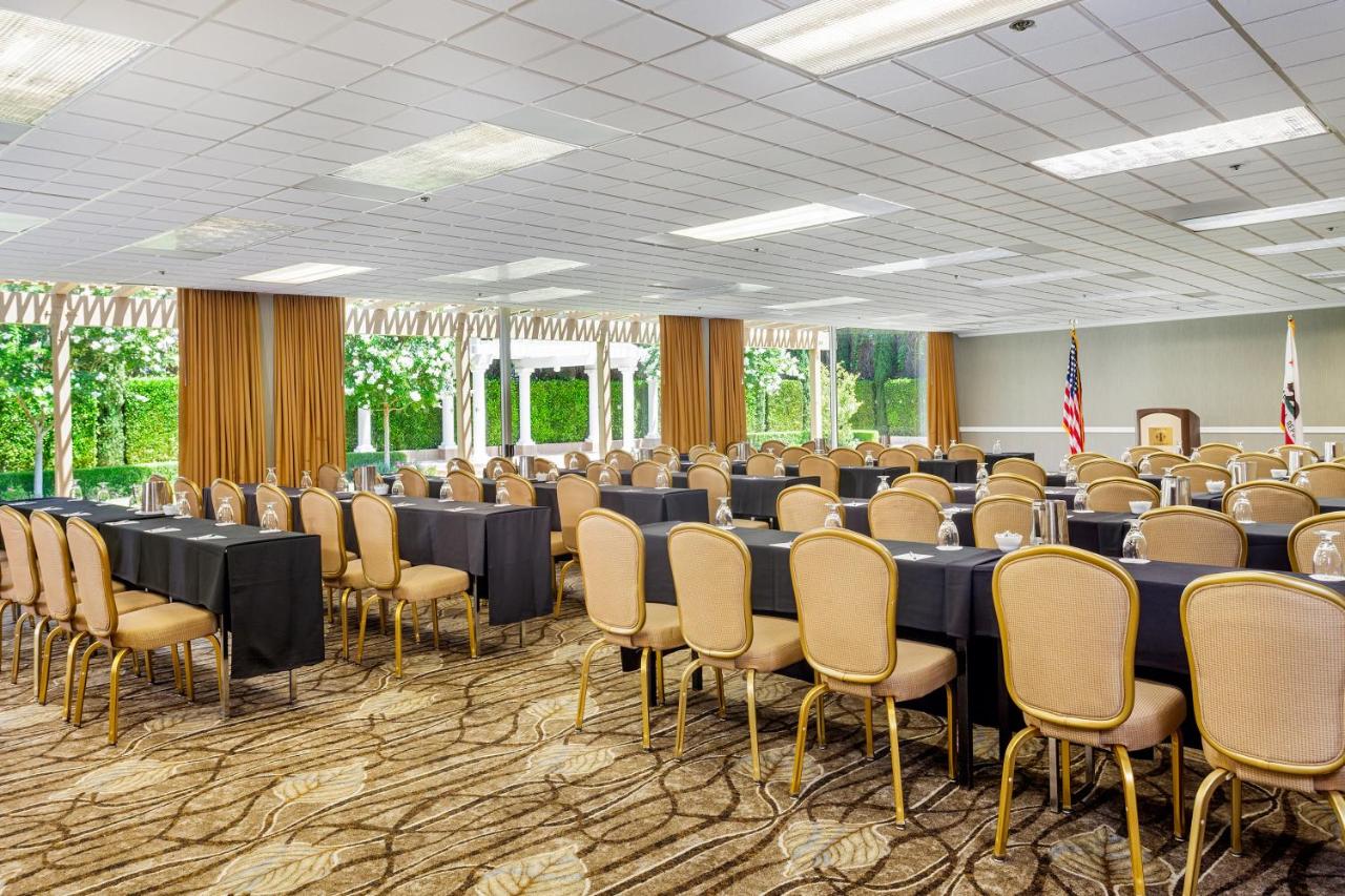 | Handlery Hotel San Diego