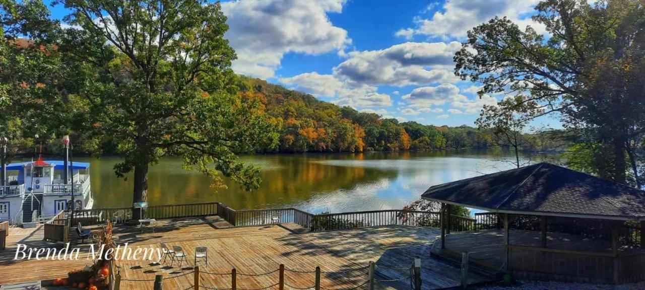 | Paddle Wheel Inn