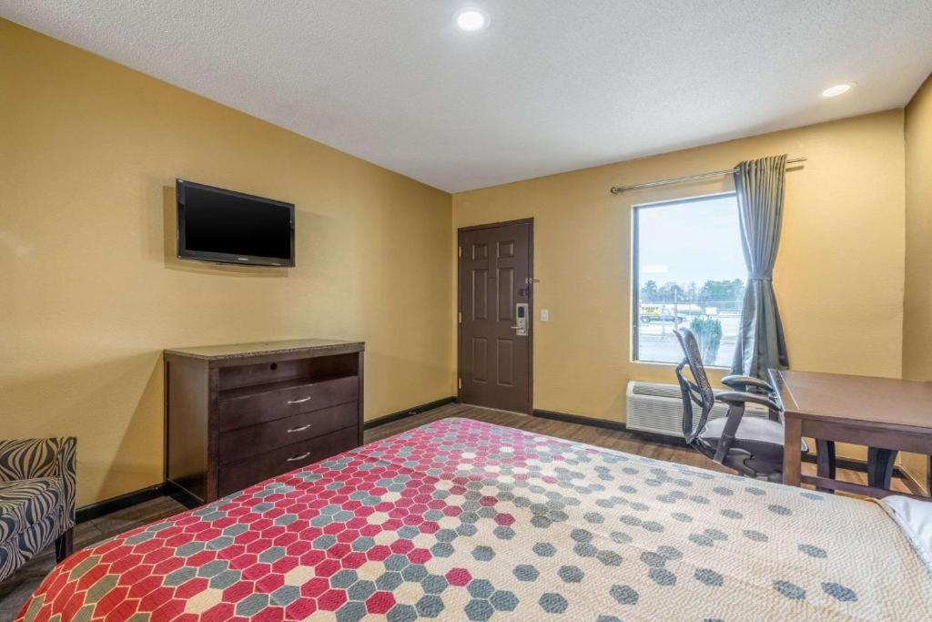 | Southern Inn and Suites
