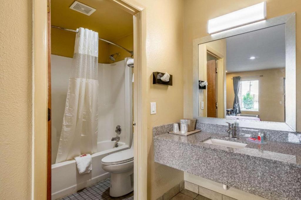 | Southern Inn and Suites