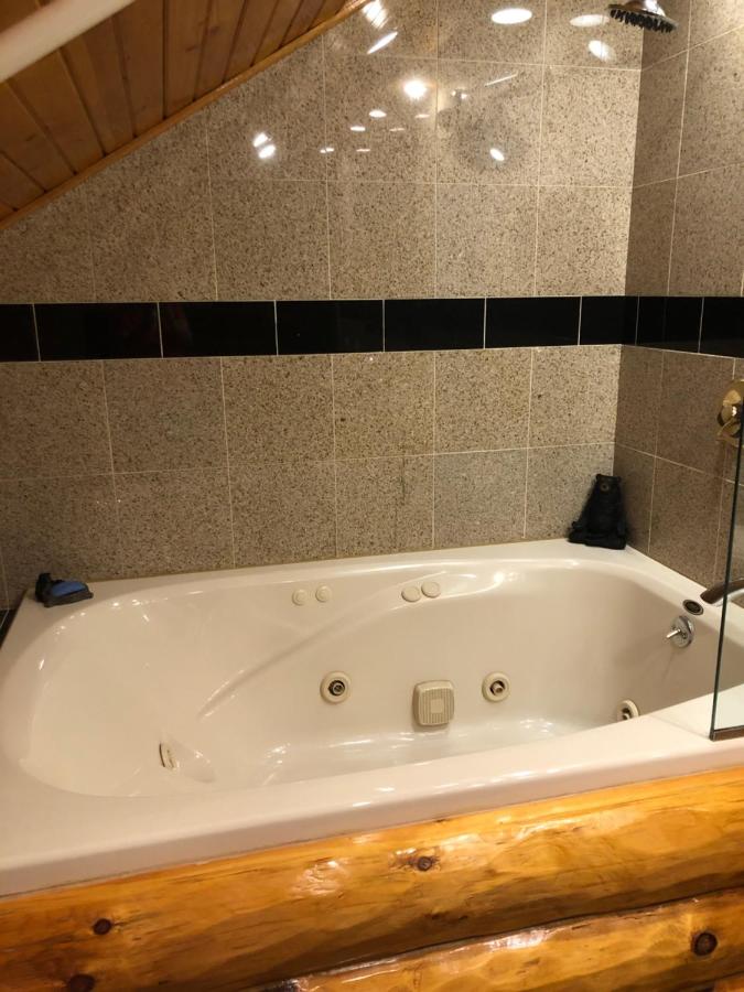 | Black River Crossing Bed & Breakfast