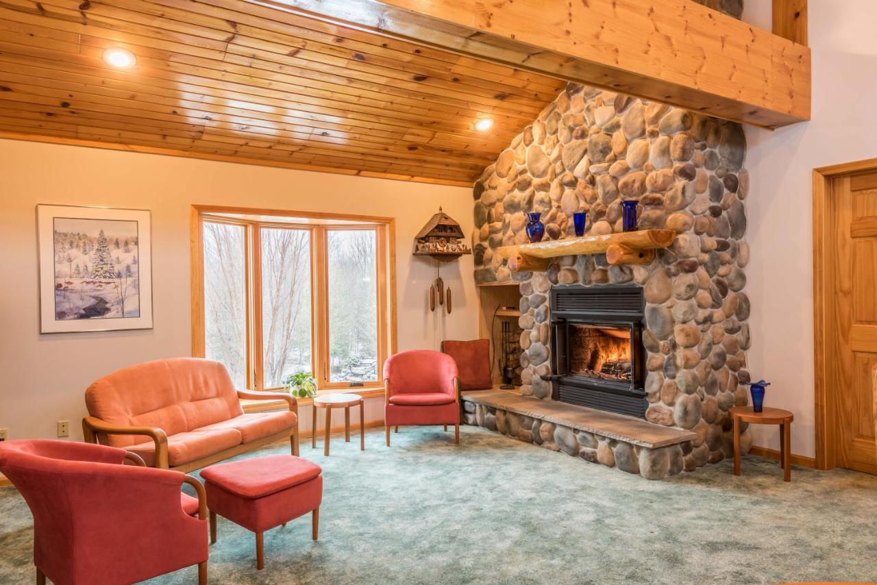 | Black River Crossing Bed & Breakfast