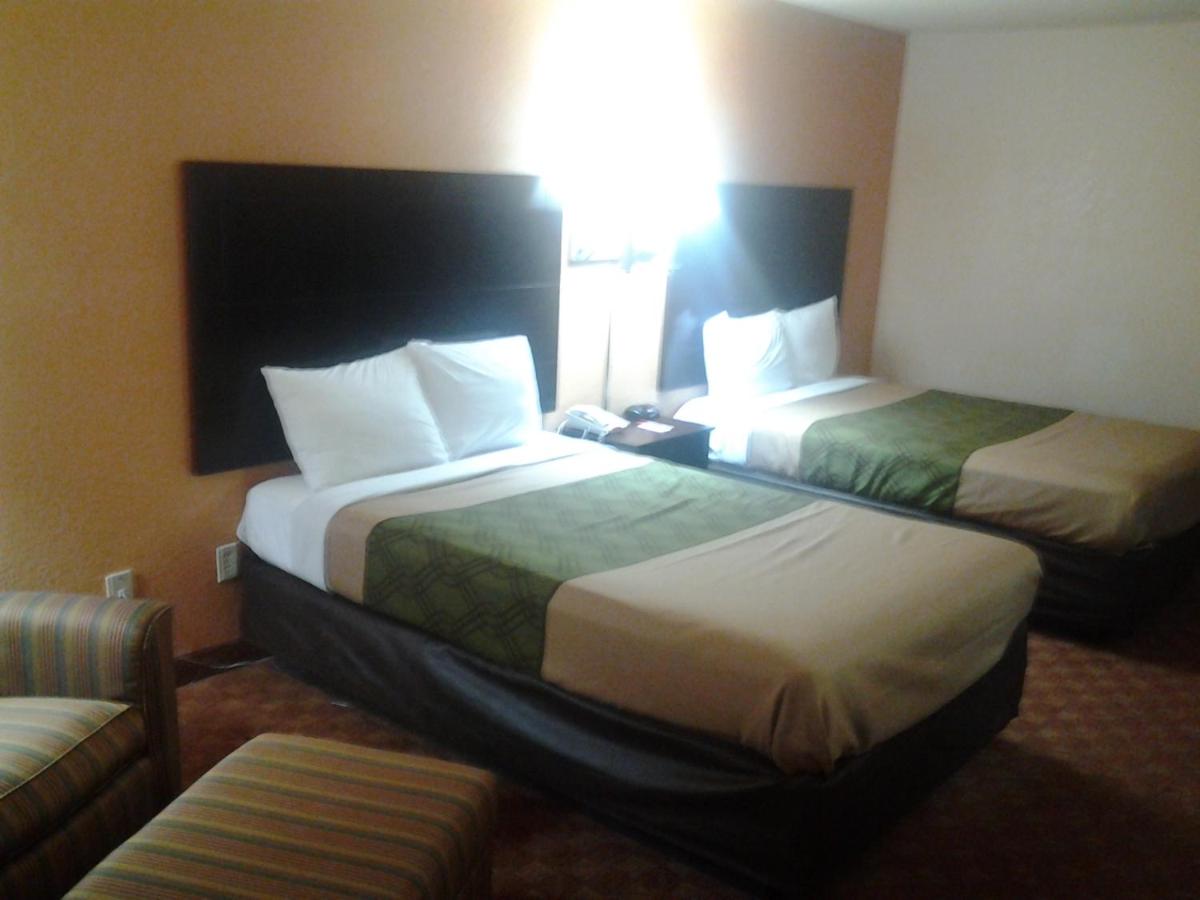 Queen Room with Two Queen Beds - Non-Smoking at Econo Lodge Inn & Suites San Antonio near Frost Bank Center