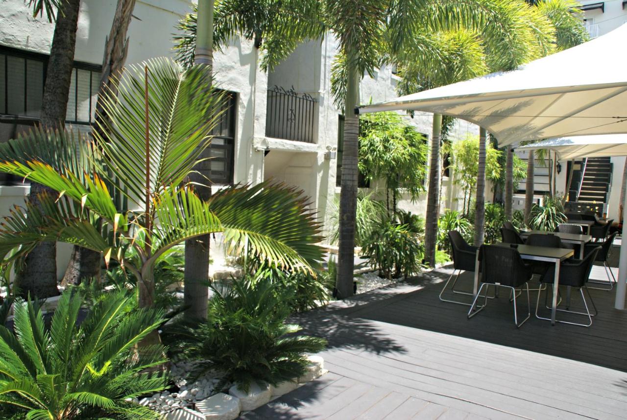  | South Beach Plaza Hotel