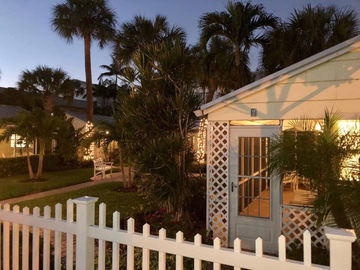 | Cottages by the Ocean