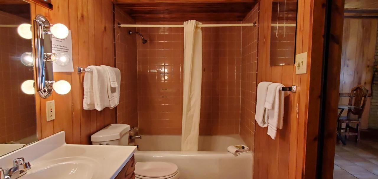 | West Winds Lodge