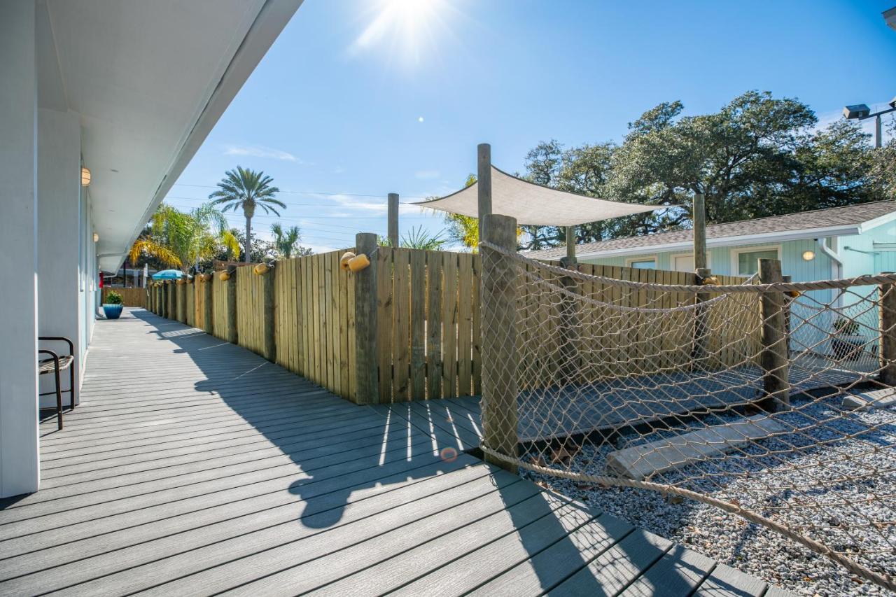  | Salt Air Inn & Suites