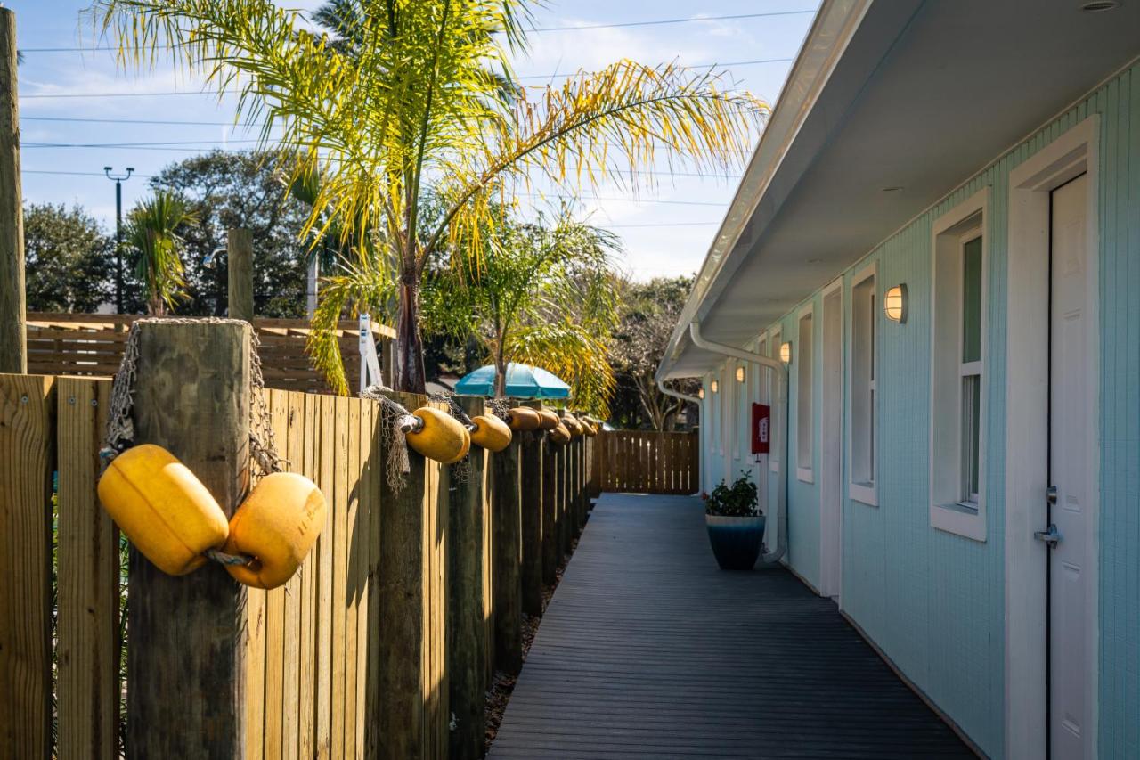  | Salt Air Inn & Suites