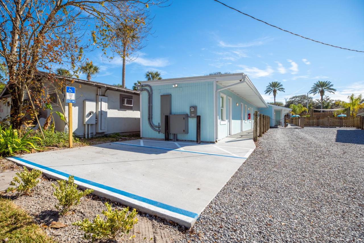  | Salt Air Inn & Suites
