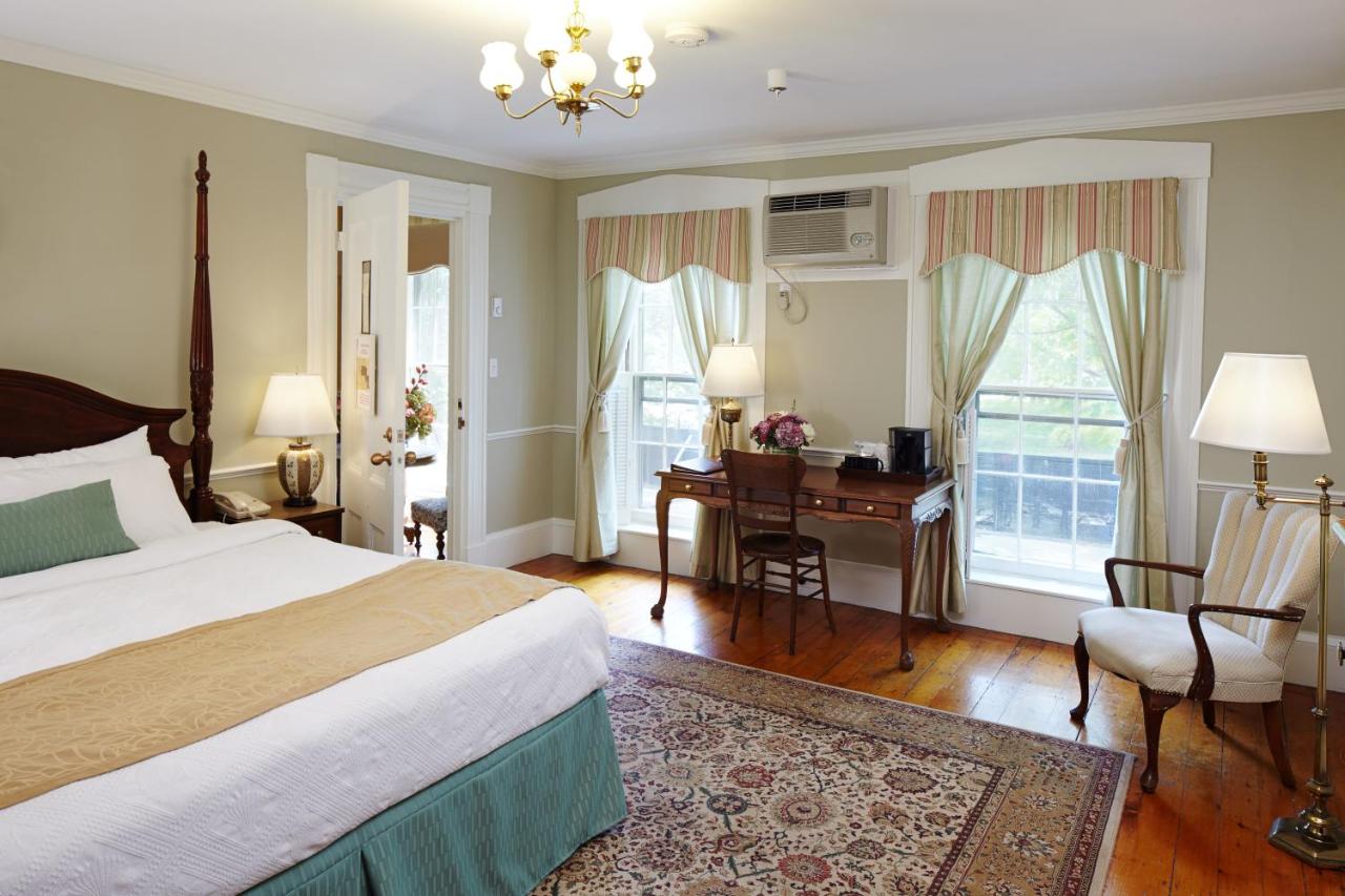  | Concord's Colonial Inn