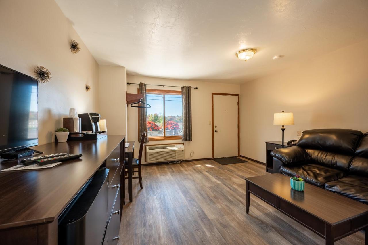 | Sister Bay Inn