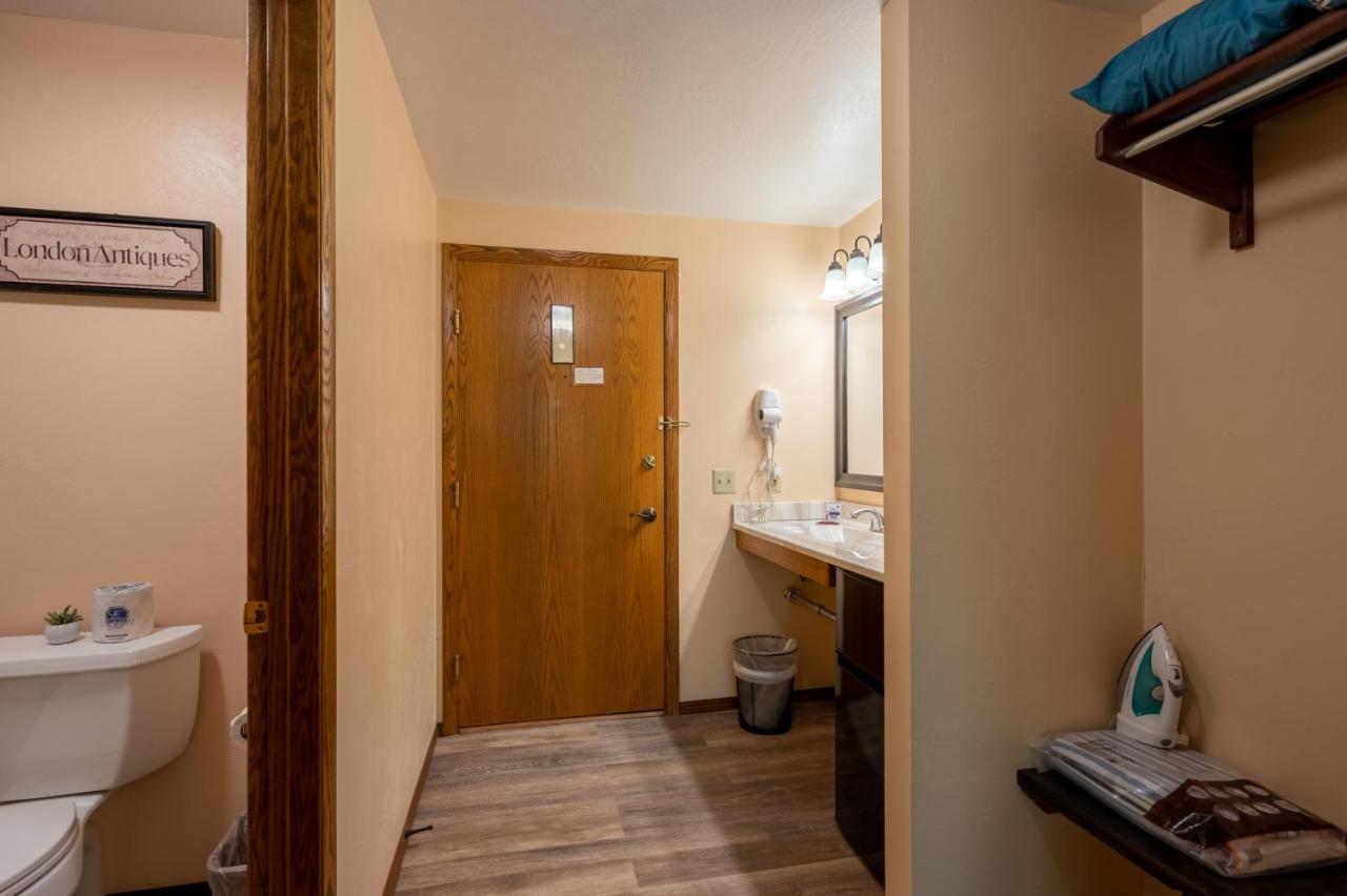 | Sister Bay Inn