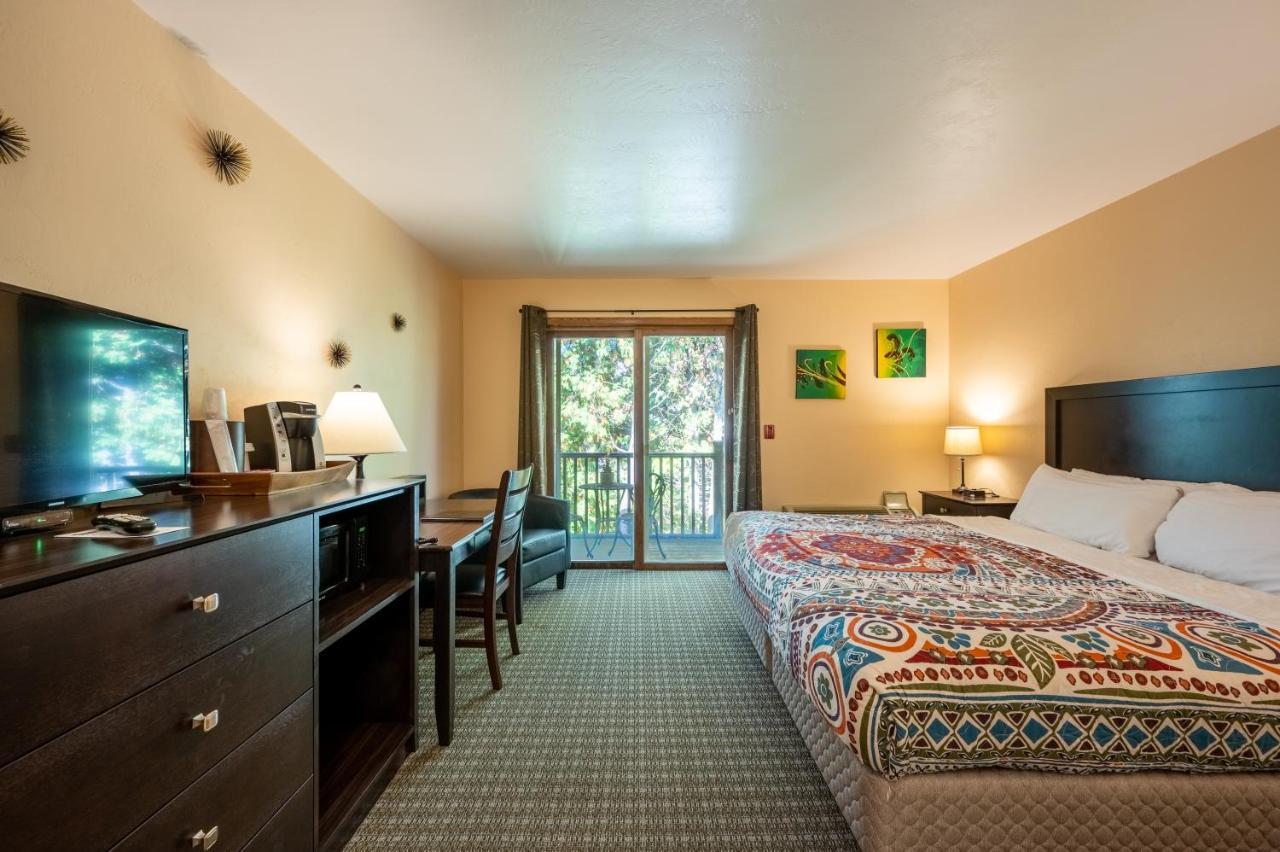 | Sister Bay Inn