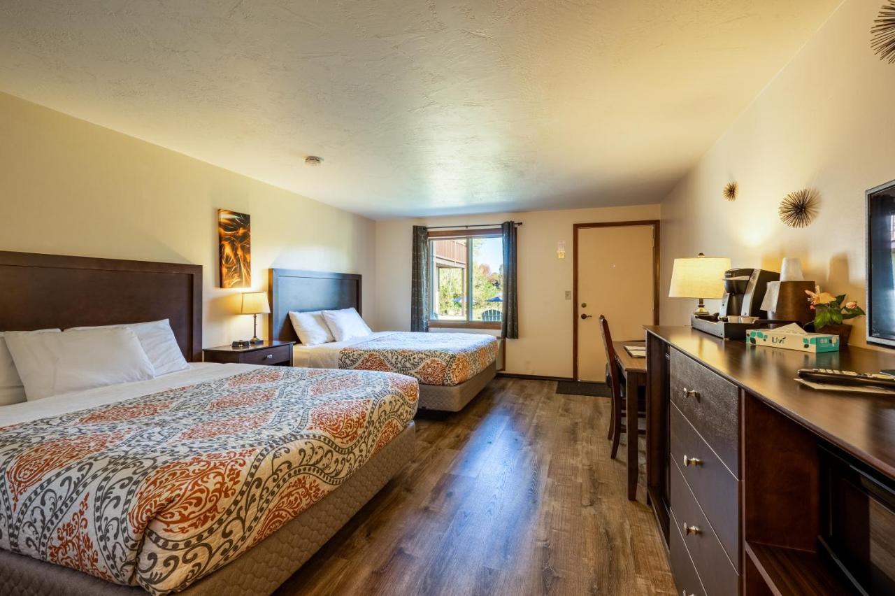 | Sister Bay Inn