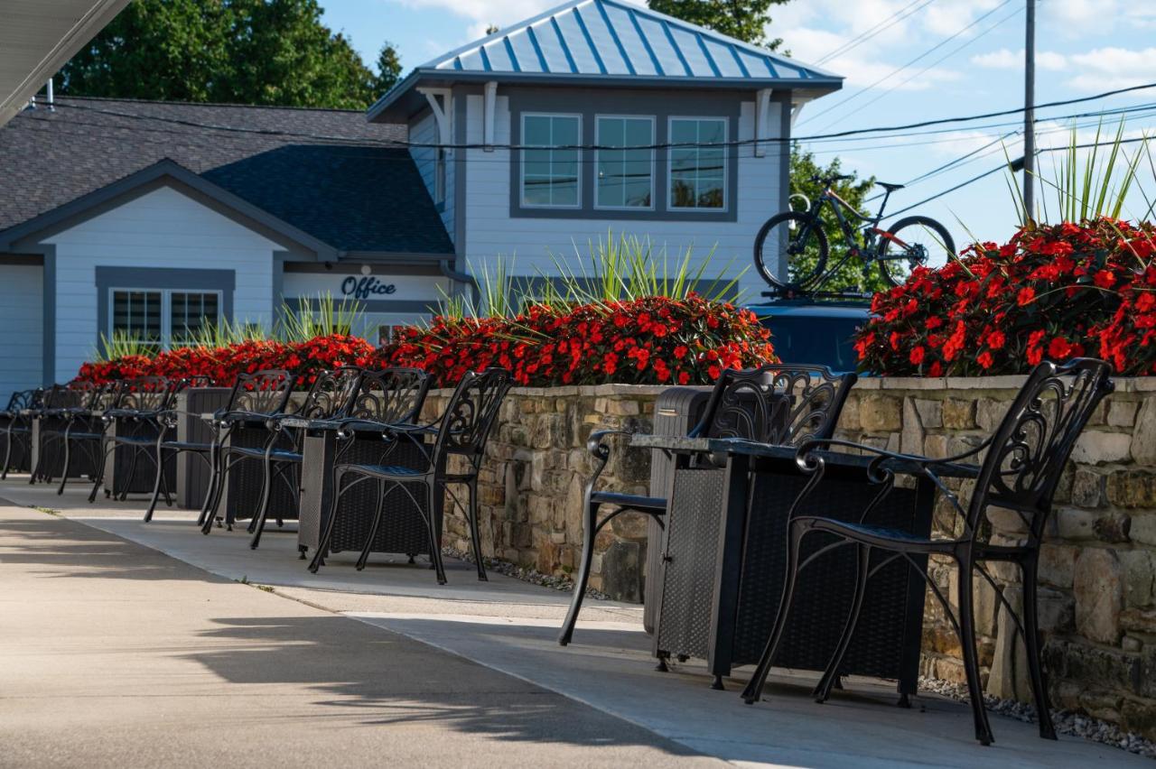 | Sister Bay Inn