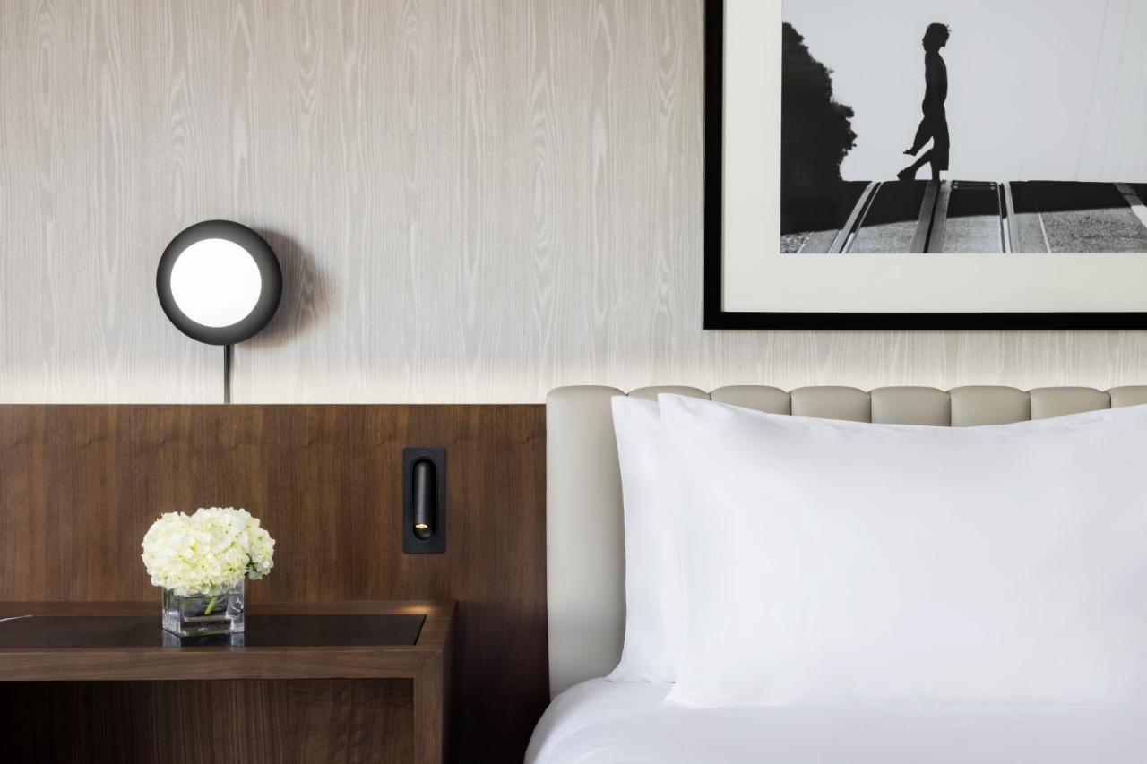 ADA King Room with Tub at Hyatt Regency San Francisco Downtown SOMA