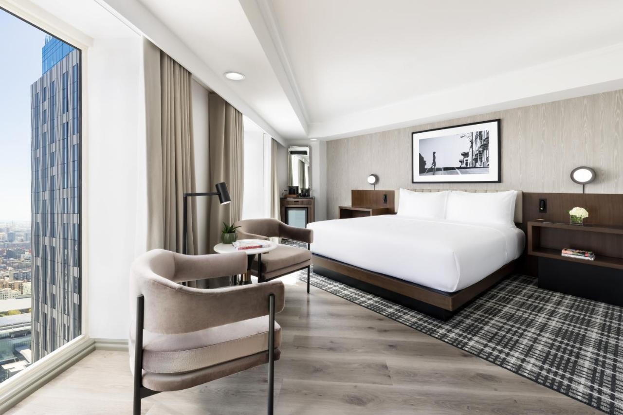 1 KING BED CORNER at Hyatt Regency San Francisco Downtown SOMA