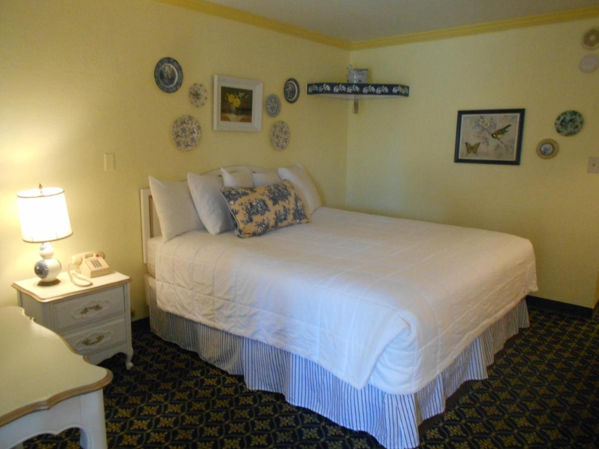  | Victorian Inn