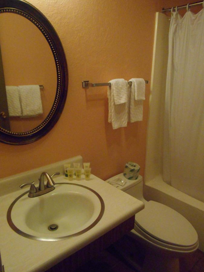  | Victorian Inn