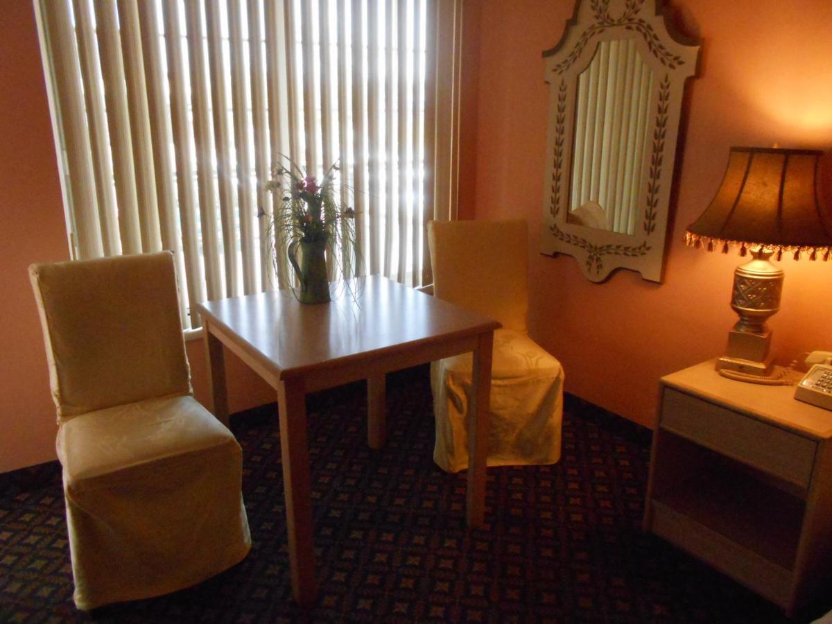  | Victorian Inn