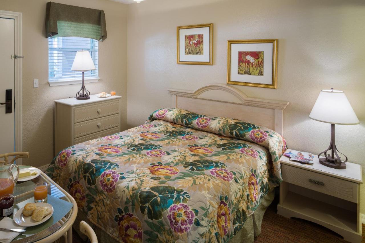 One-Bedroom Apartment at Vacation Villas 2, a Ramada by Wyndham