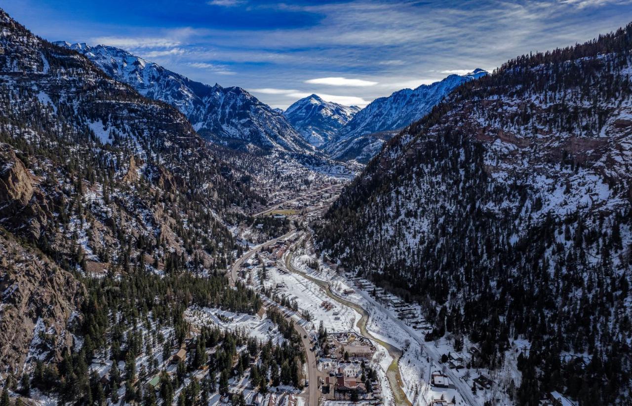 | Ouray Riverside Resort - Inn & Cabins
