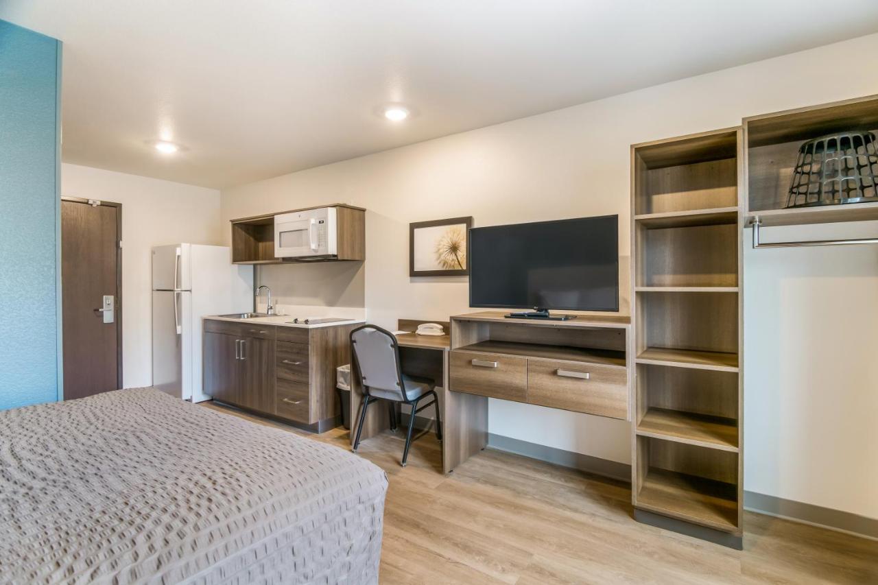King Suite with Sofa Bed - Non Smoking at WoodSpring Suites Broomfield-Westminster