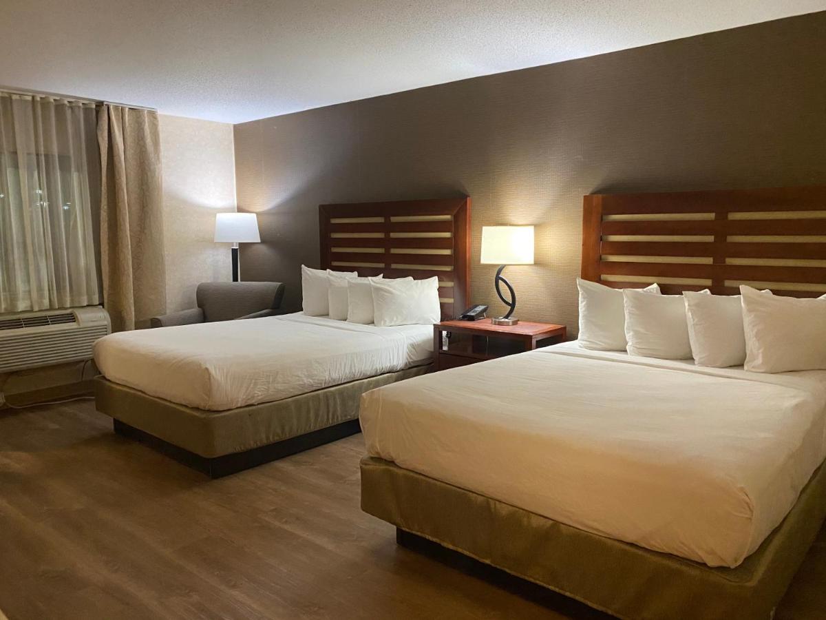 Standard Queen Room with Two Queen Beds at Wyndham Garden Grand Rapids Airport