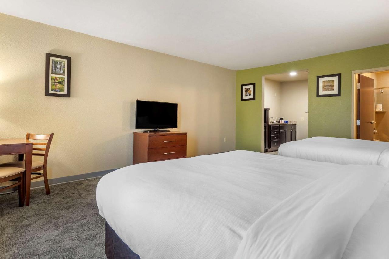 Queen Room with Two Queen Beds and Kitchenette - Accessible/Non-Smoking at Comfort Inn Bentonville - Crystal Bridges