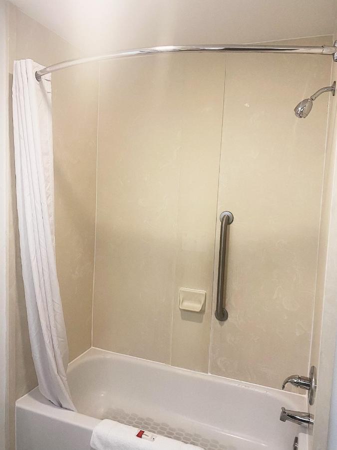 Deluxe Double Room at Baymont by Wyndham Jackson/Ridgeland