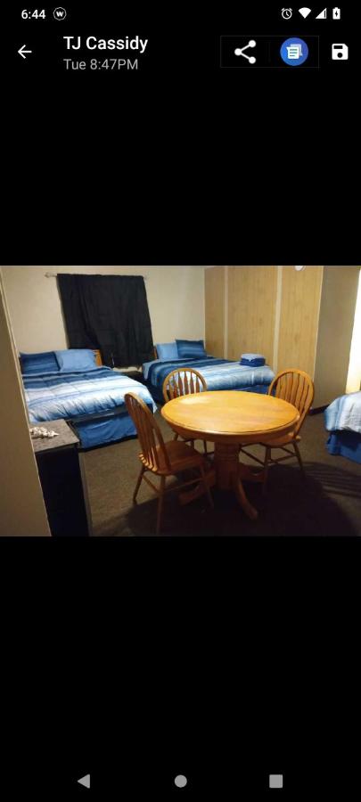 | Marinette Inn