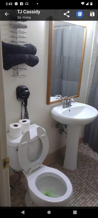 | Marinette Inn