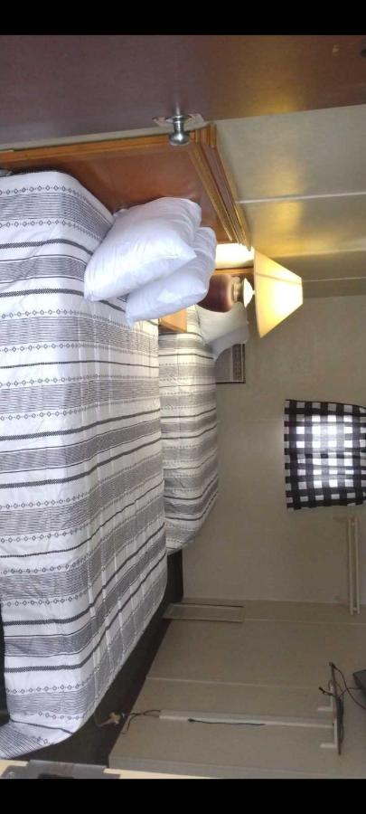 | Marinette Inn
