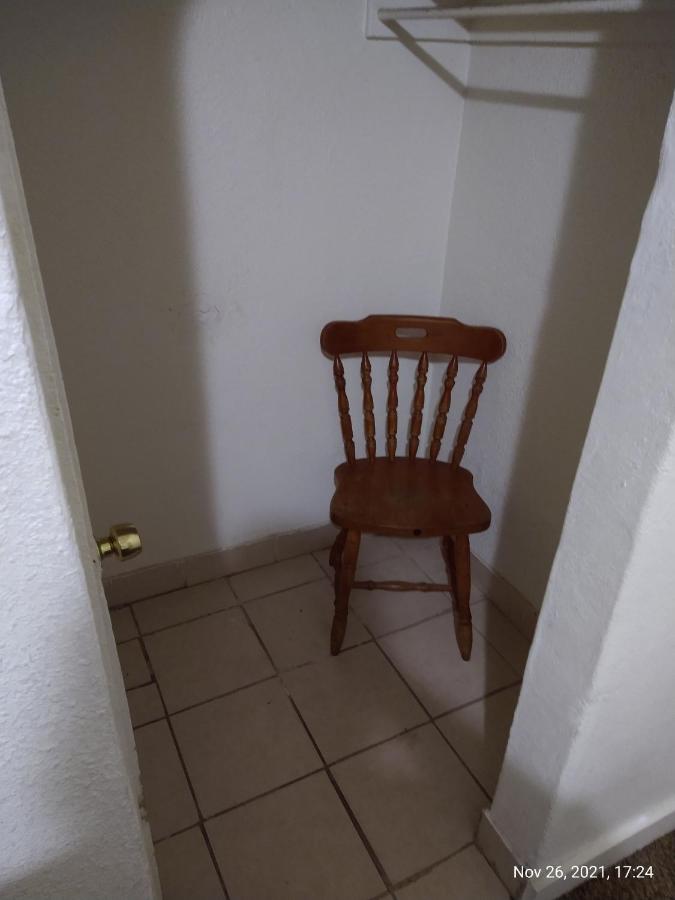 | Room in Lodge - Shasta Motel in Turlock, Ca