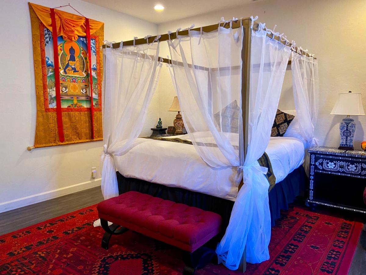| Quiet Mind Mountain Lodge, Retreat & Spa
