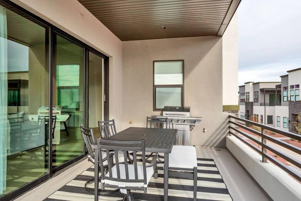 | Villa 20 - LUXURY GOLF VILLA, PET FRIENDLY! YEAR ROUND HEATED POOL AND HOT TUB