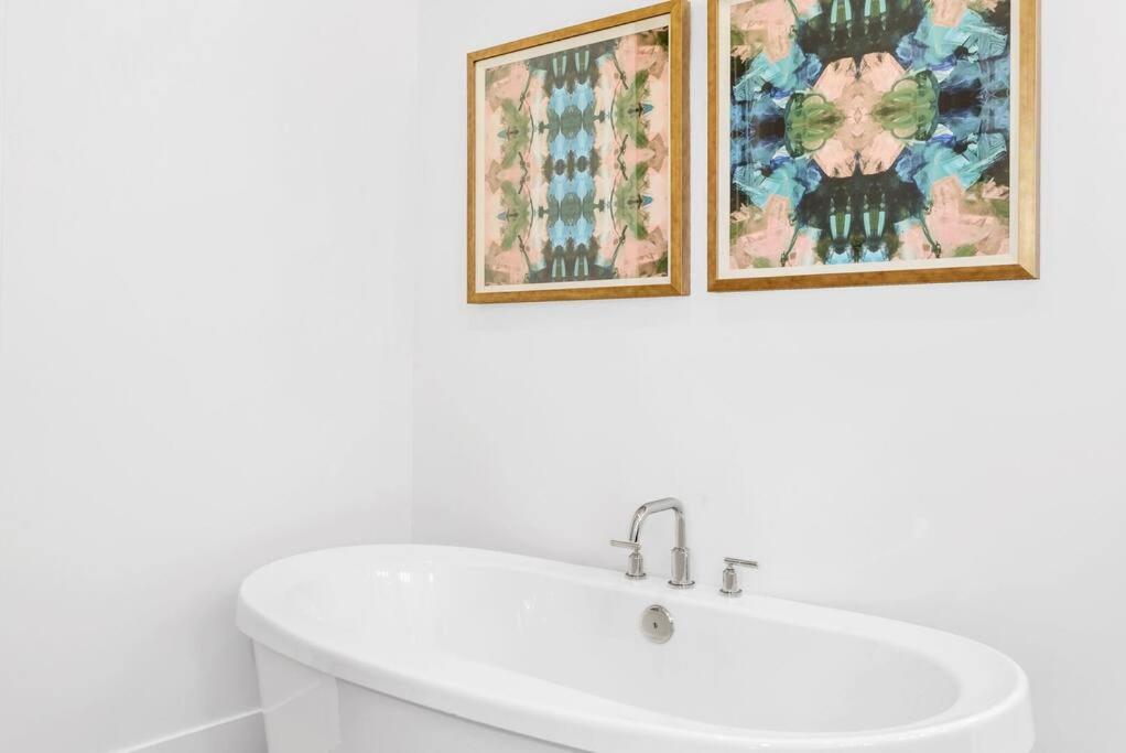 | Villa 20 - LUXURY GOLF VILLA, PET FRIENDLY! YEAR ROUND HEATED POOL AND HOT TUB