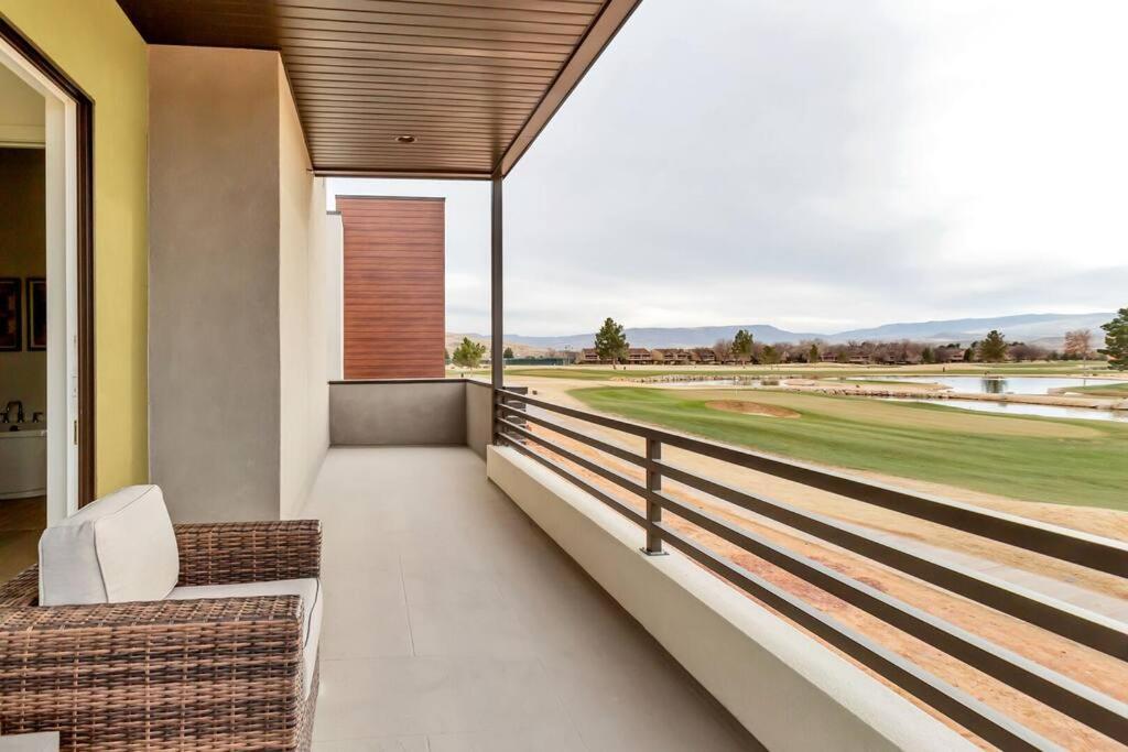 | Villa 20 - LUXURY GOLF VILLA, PET FRIENDLY! YEAR ROUND HEATED POOL AND HOT TUB
