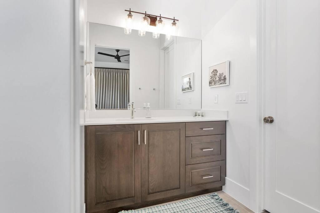 | Villa 20 - LUXURY GOLF VILLA, PET FRIENDLY! YEAR ROUND HEATED POOL AND HOT TUB