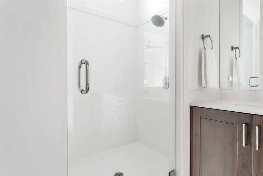 | Villa 20 - LUXURY GOLF VILLA, PET FRIENDLY! YEAR ROUND HEATED POOL AND HOT TUB