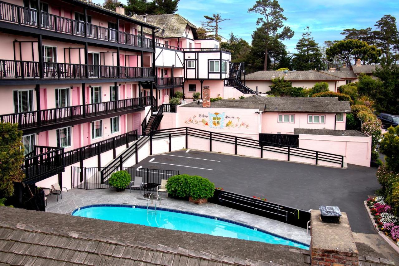 | Hofsas House Hotel
