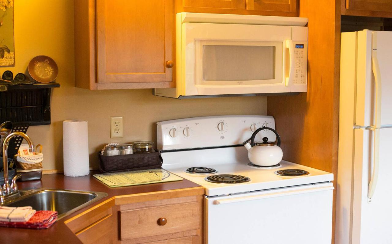  | Blessing Lodge by Amish Country Lodging