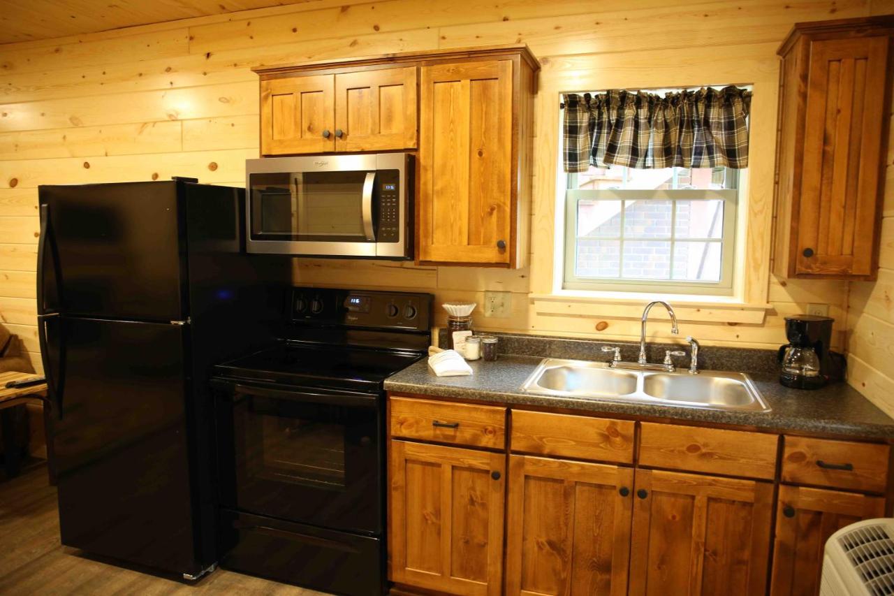  | Blessing Lodge by Amish Country Lodging
