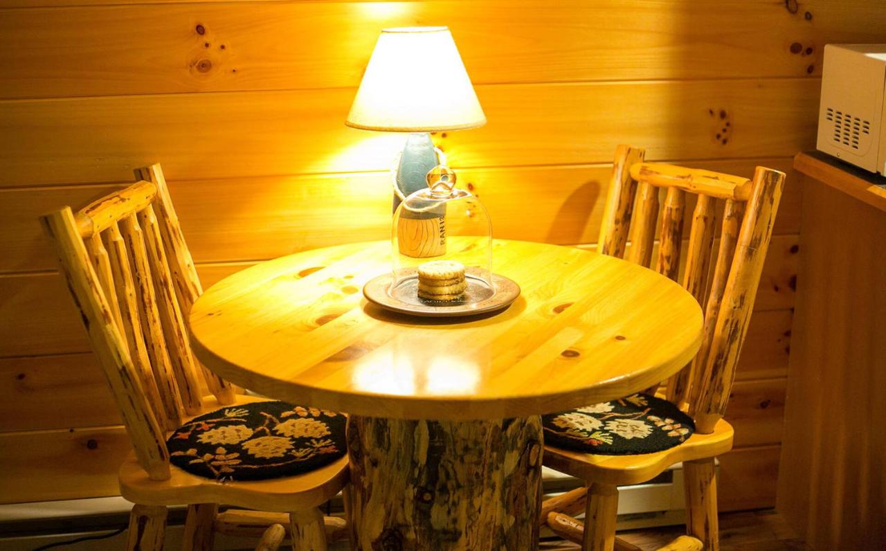  | Blessing Lodge by Amish Country Lodging